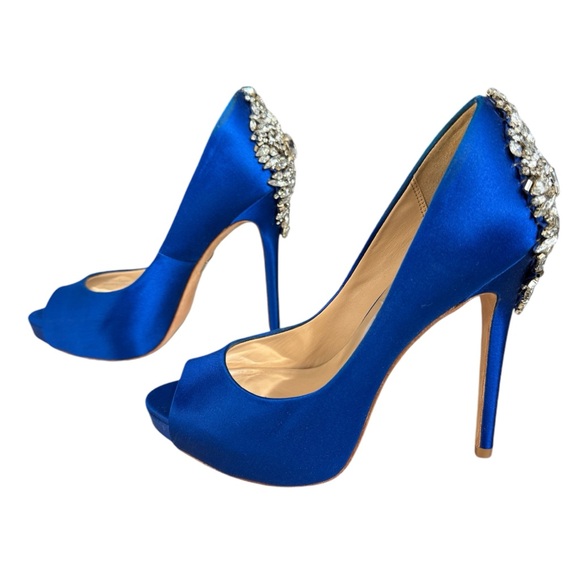 Badgley Mischka Kiara Satin Evening Pump - Picture 7 of 12